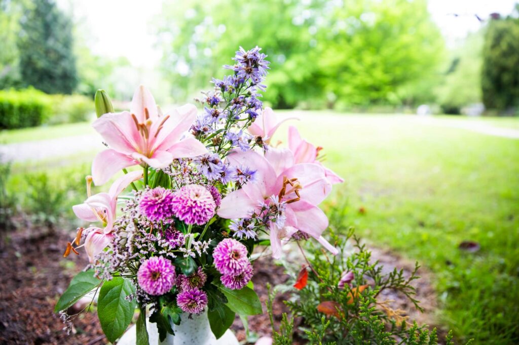 bårebuketter, blomster og kistepynt
