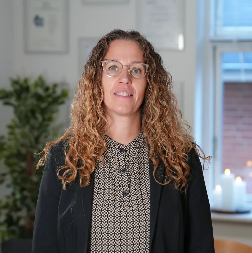 Henriette Kegel ved Bedemand Keld Andersen